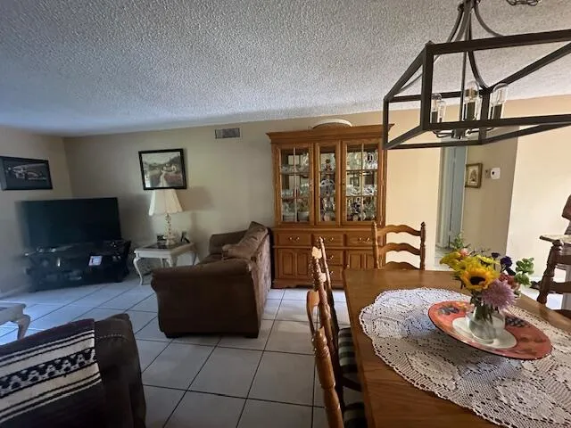2615 NE 3rd Ct 112-Dining area