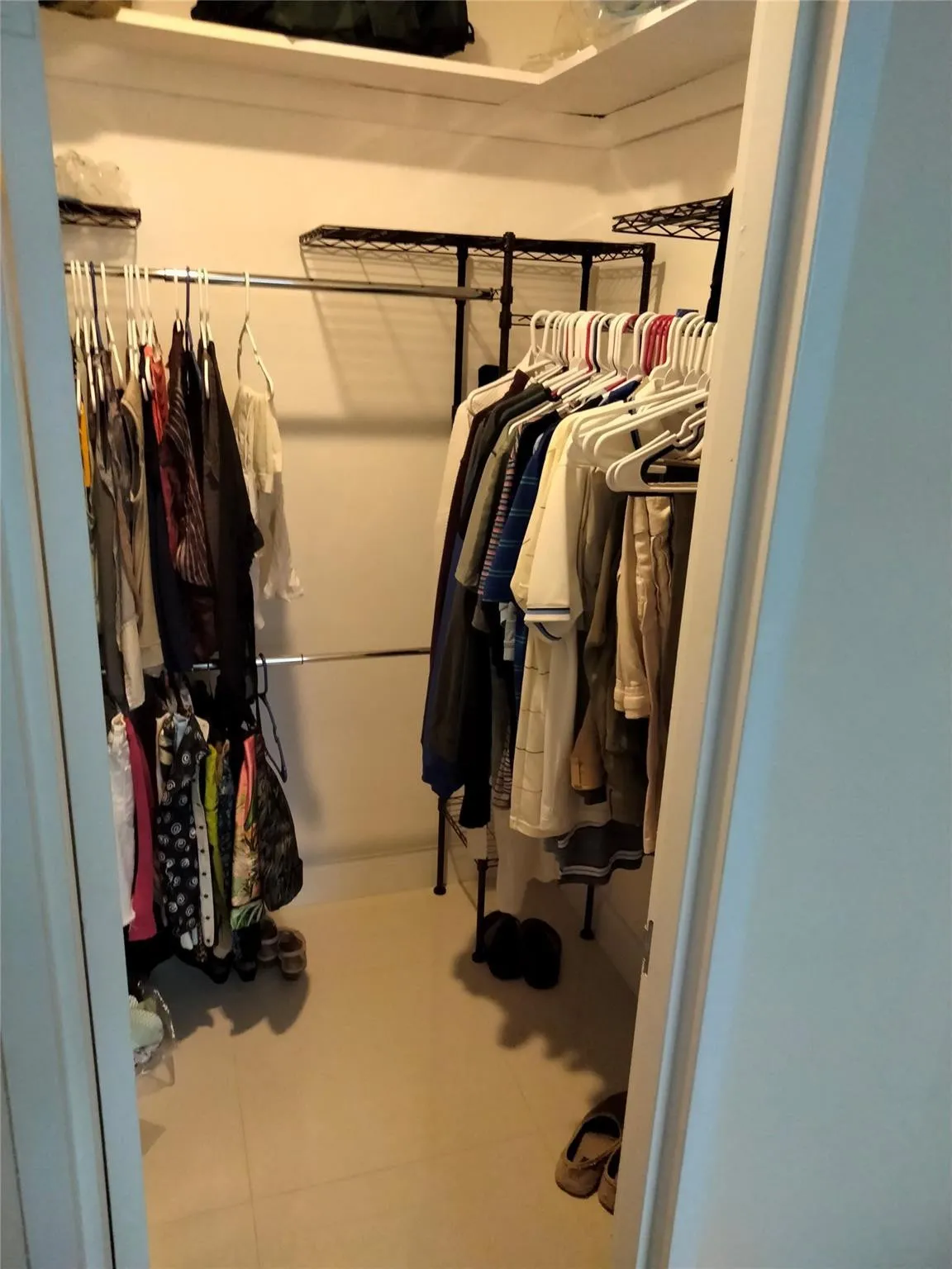 Walk-in closet