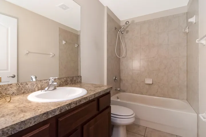 32-print-32 - bathroom