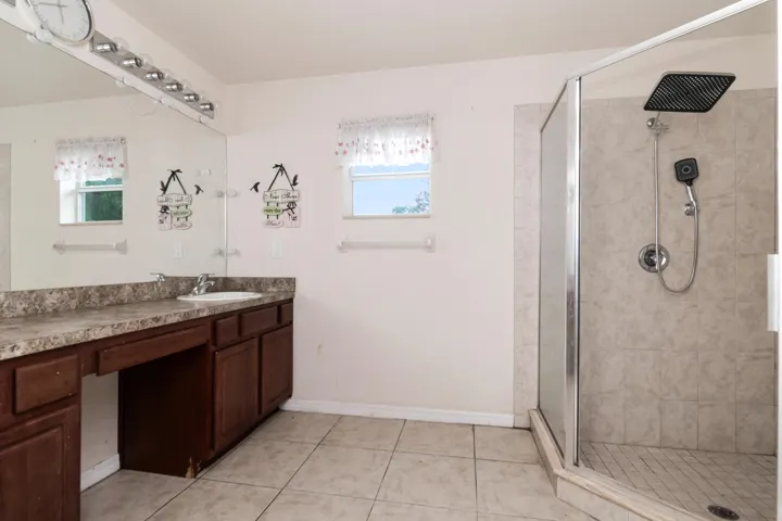 26-print-26 - bathroom