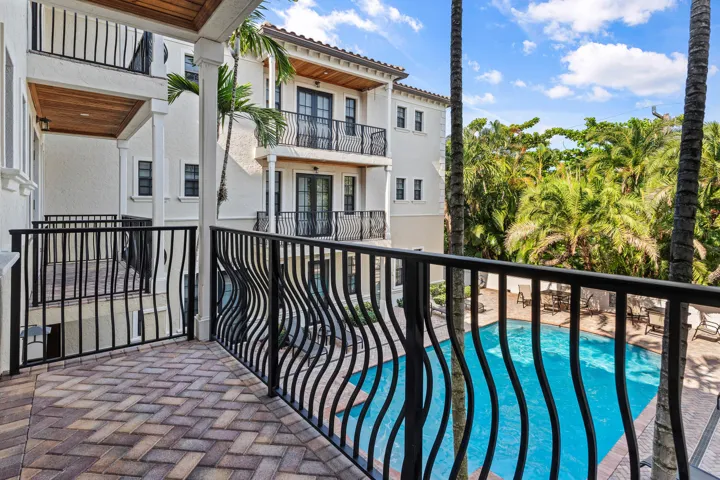 030-110GleasonStreet-203-DelrayBeach-FL-