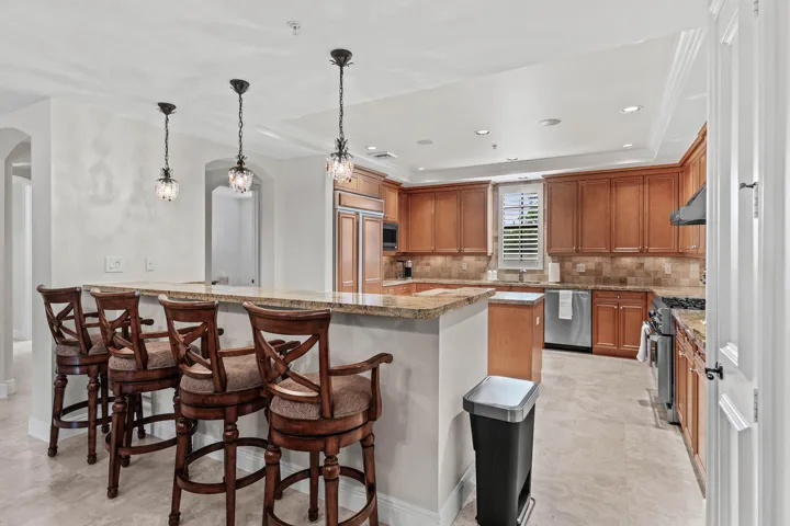 005-110GleasonStreet-203-DelrayBeach-FL-
