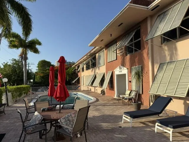 Pool/patio