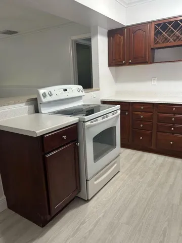 Kitchen (2)