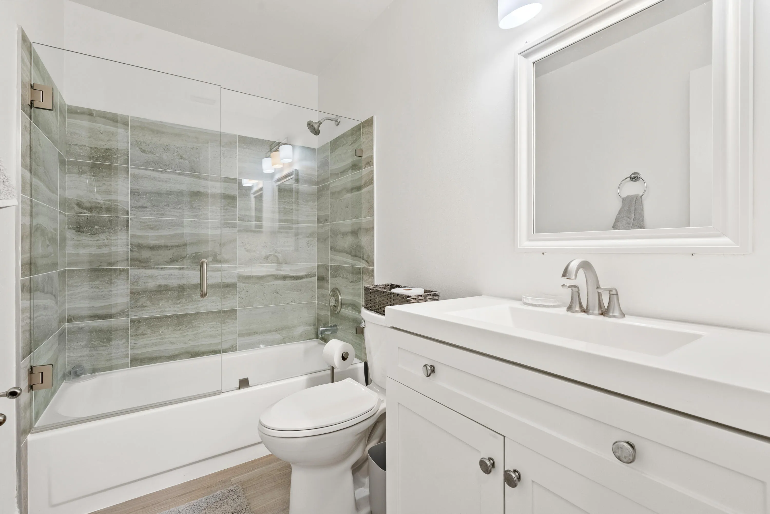2nd Bathroom