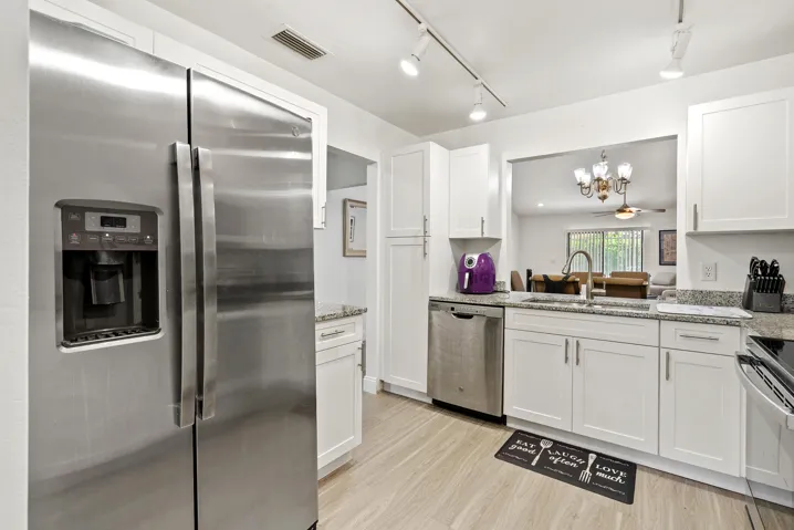 Plenty of Cabinets