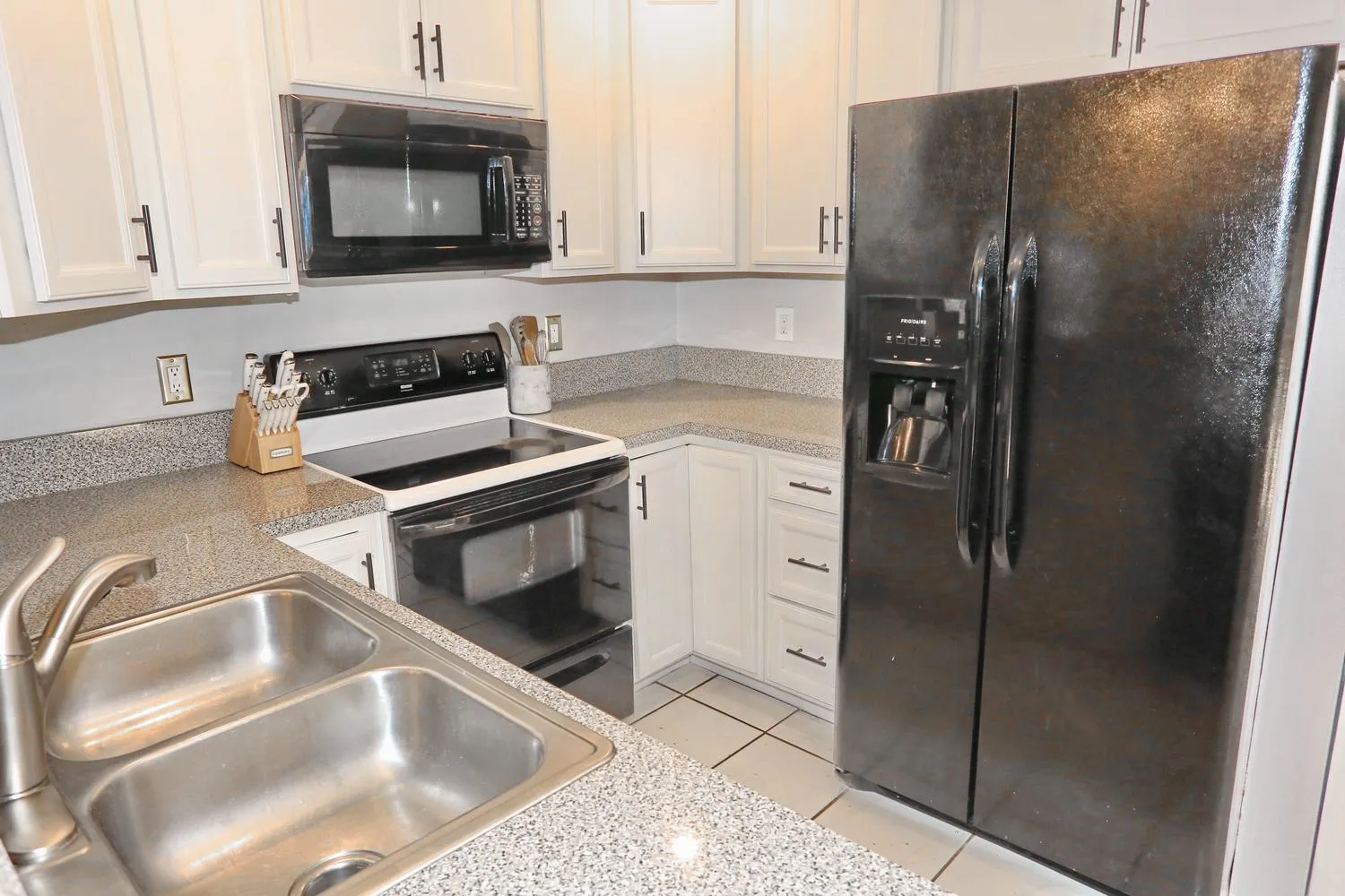 018-003-Kitchen-1500x1000