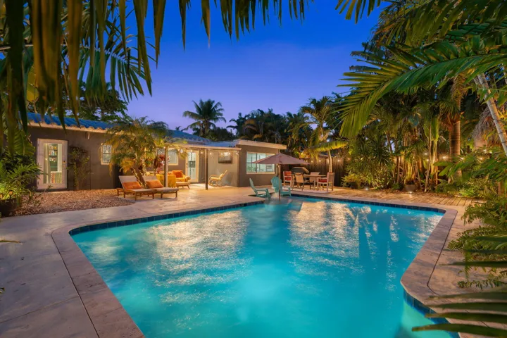 61-web-or-mls-Twilight 1522 NE 17th Terr
