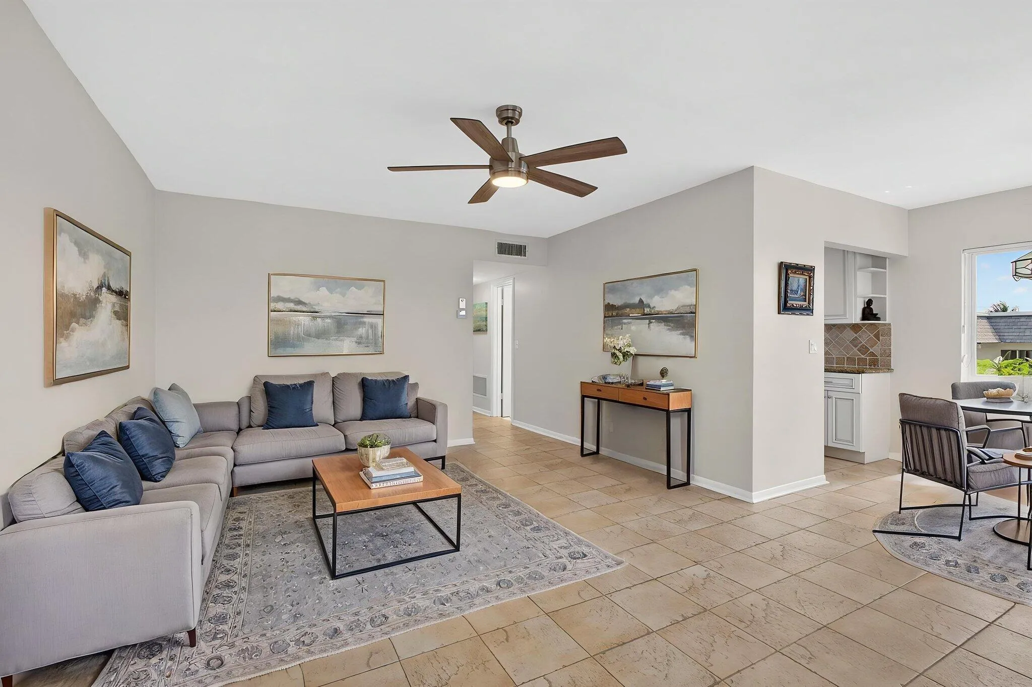 33-web-or-mls-BS1A4172 virtually staged