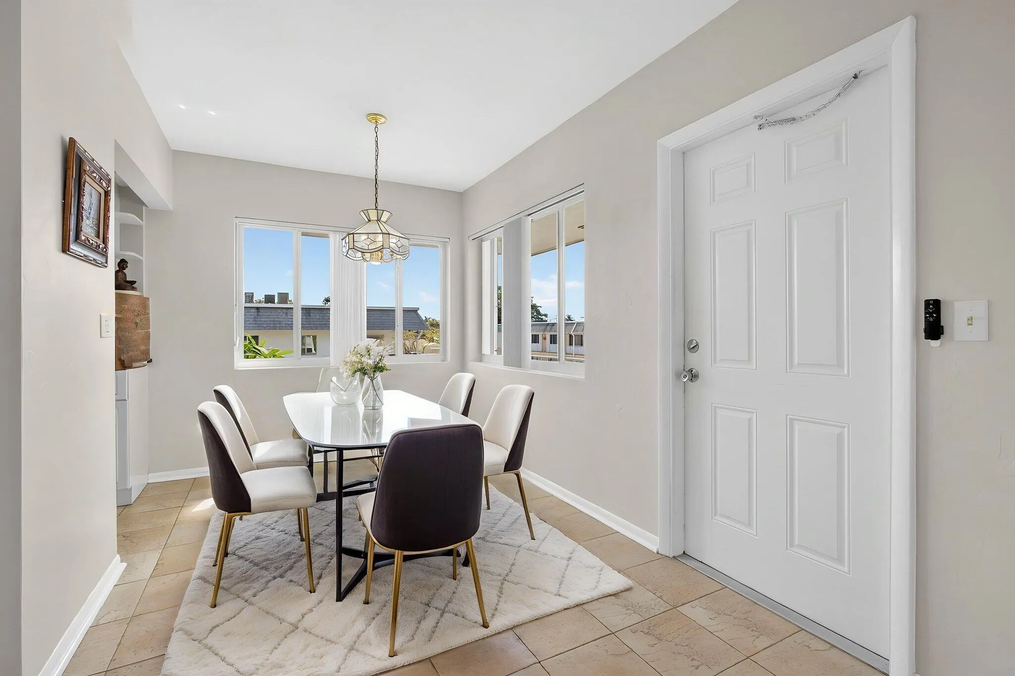 42-web-or-mls-BS1A4178 virtually staged