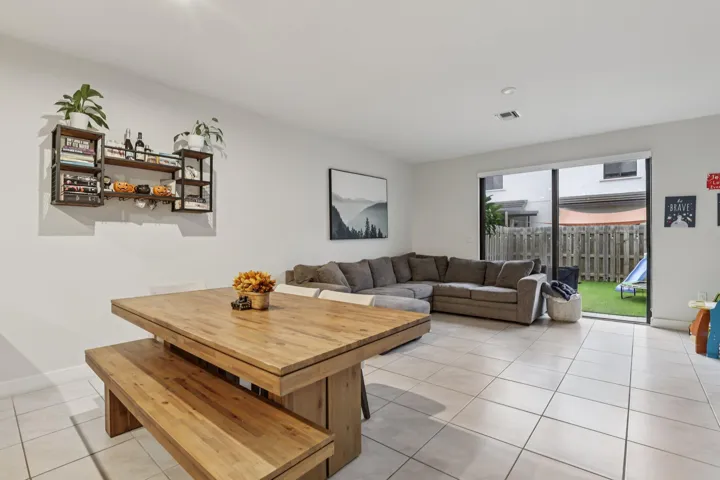 9-web-or-mls-SW 110th Ct-S0710-009