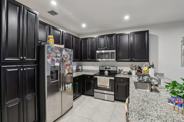 16-web-or-mls-SW 110th Ct-S0710-016