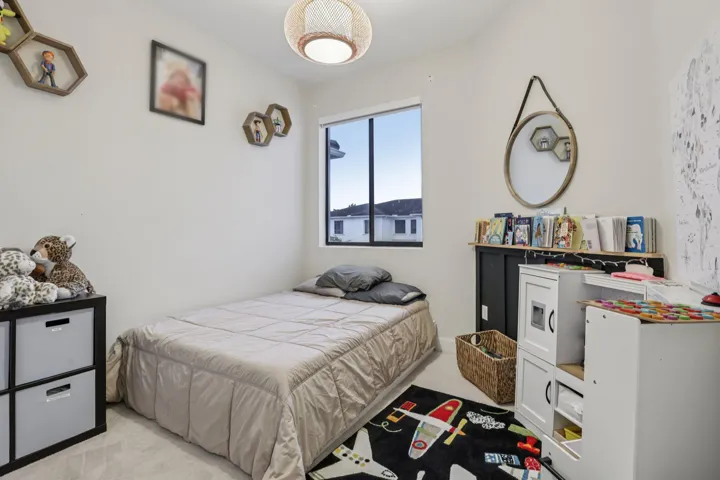 32-web-or-mls-SW 110th Ct-S0710-032