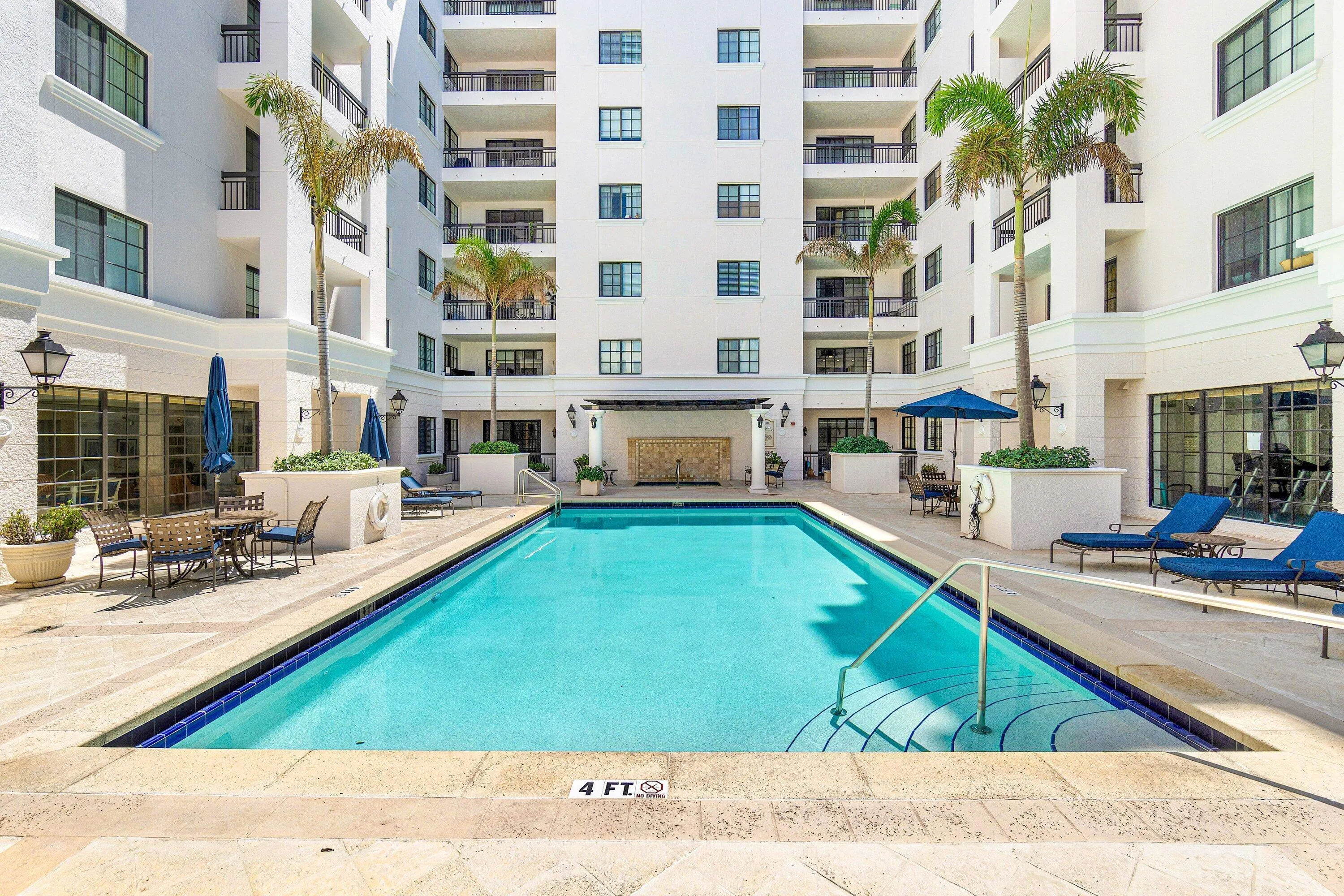 233 S Federal Hwy, Boca Raton, FL 33432