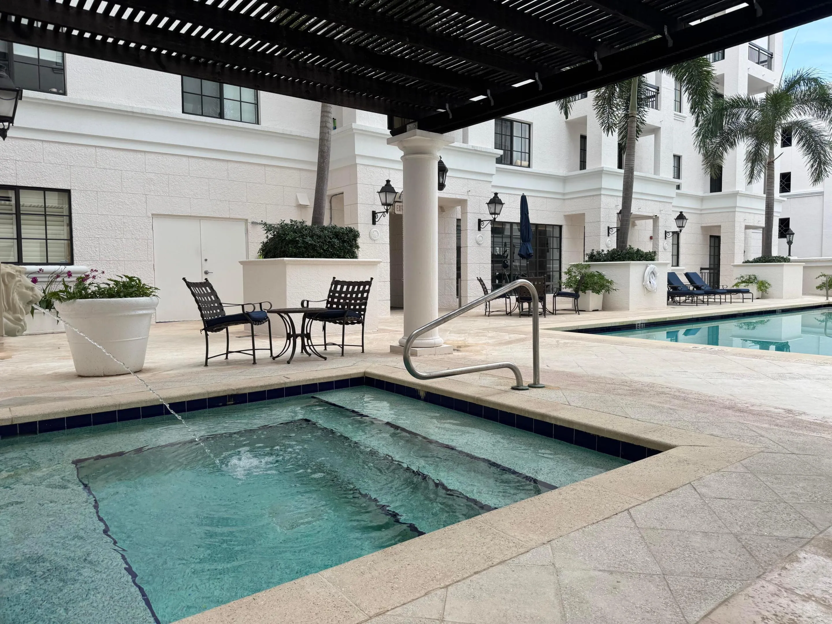 Boca Grand pool area jacuzzi picture1