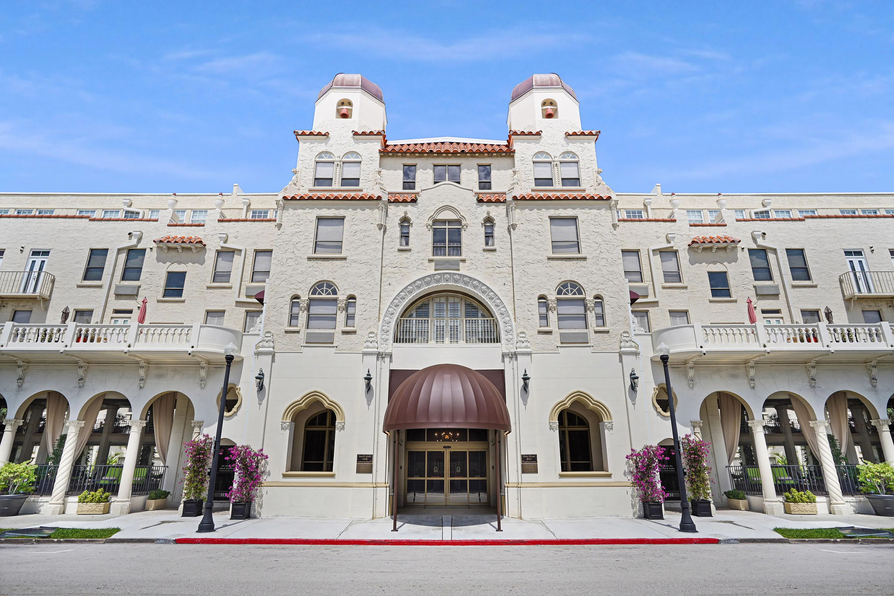 Palm Beach Hotel