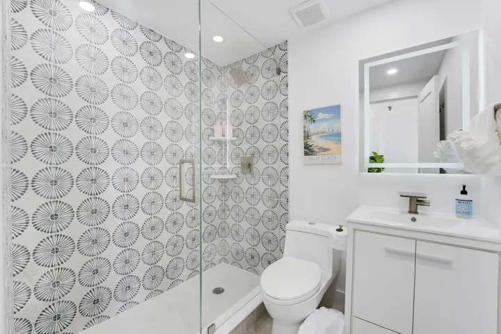 Modern Bathroom