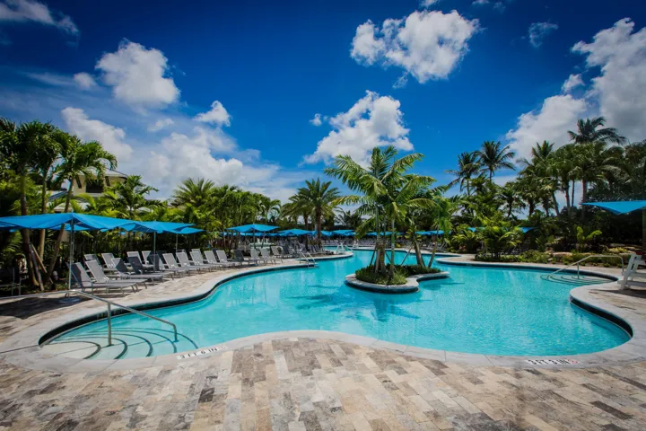 67-web-or-mls-Woodfield Main Pool 2