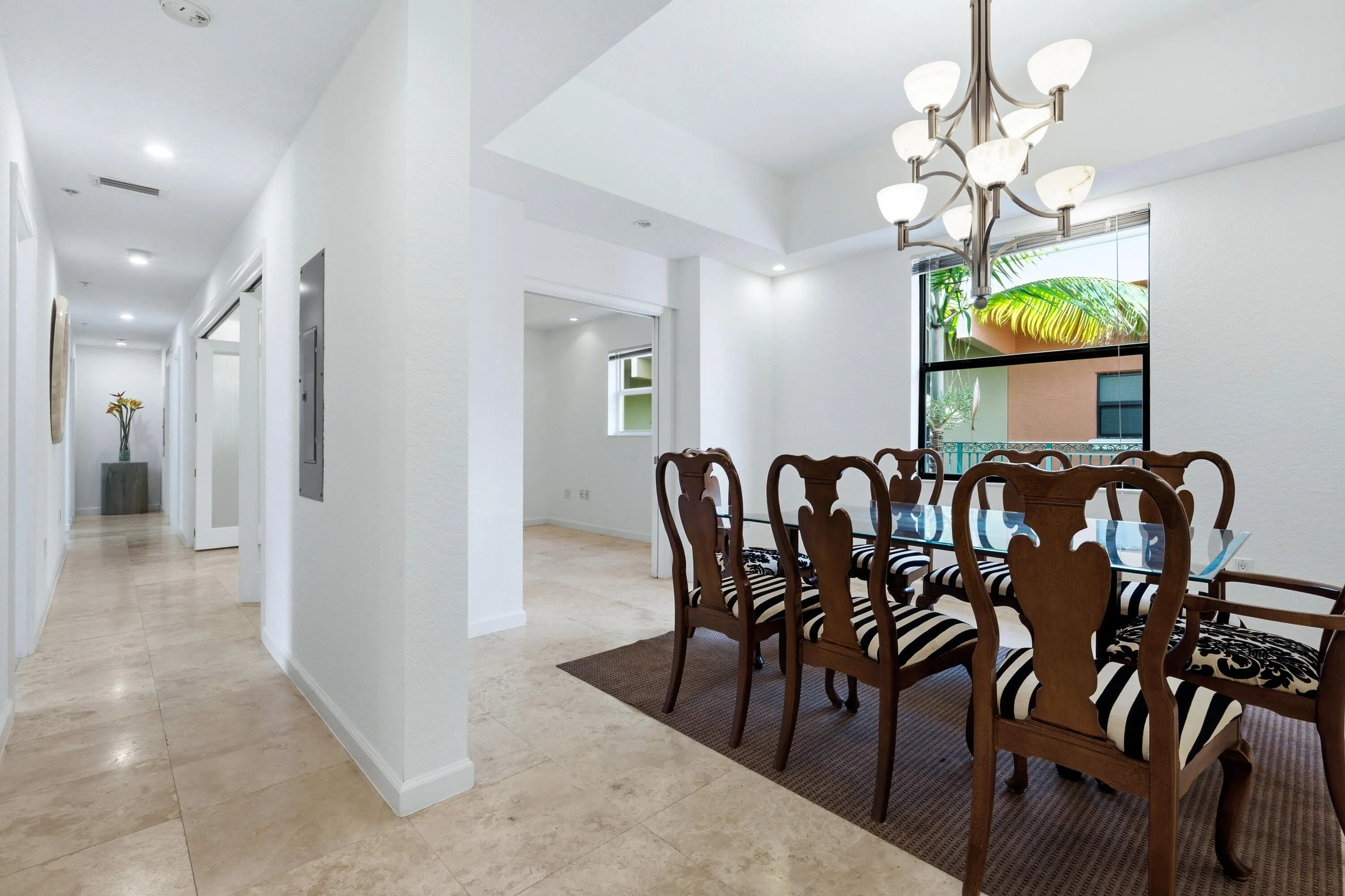 hall to dinning room