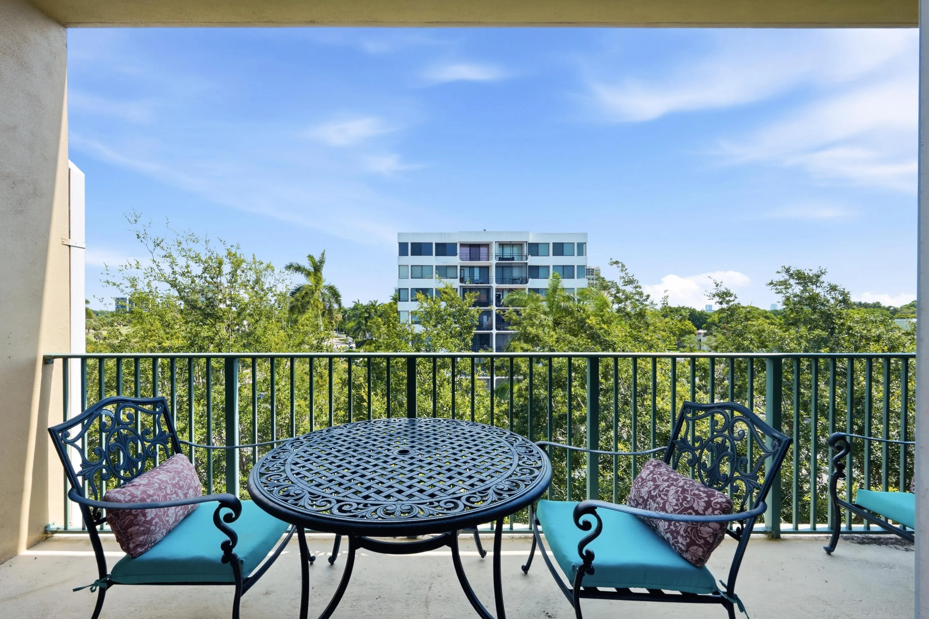 Balcony view Master 2