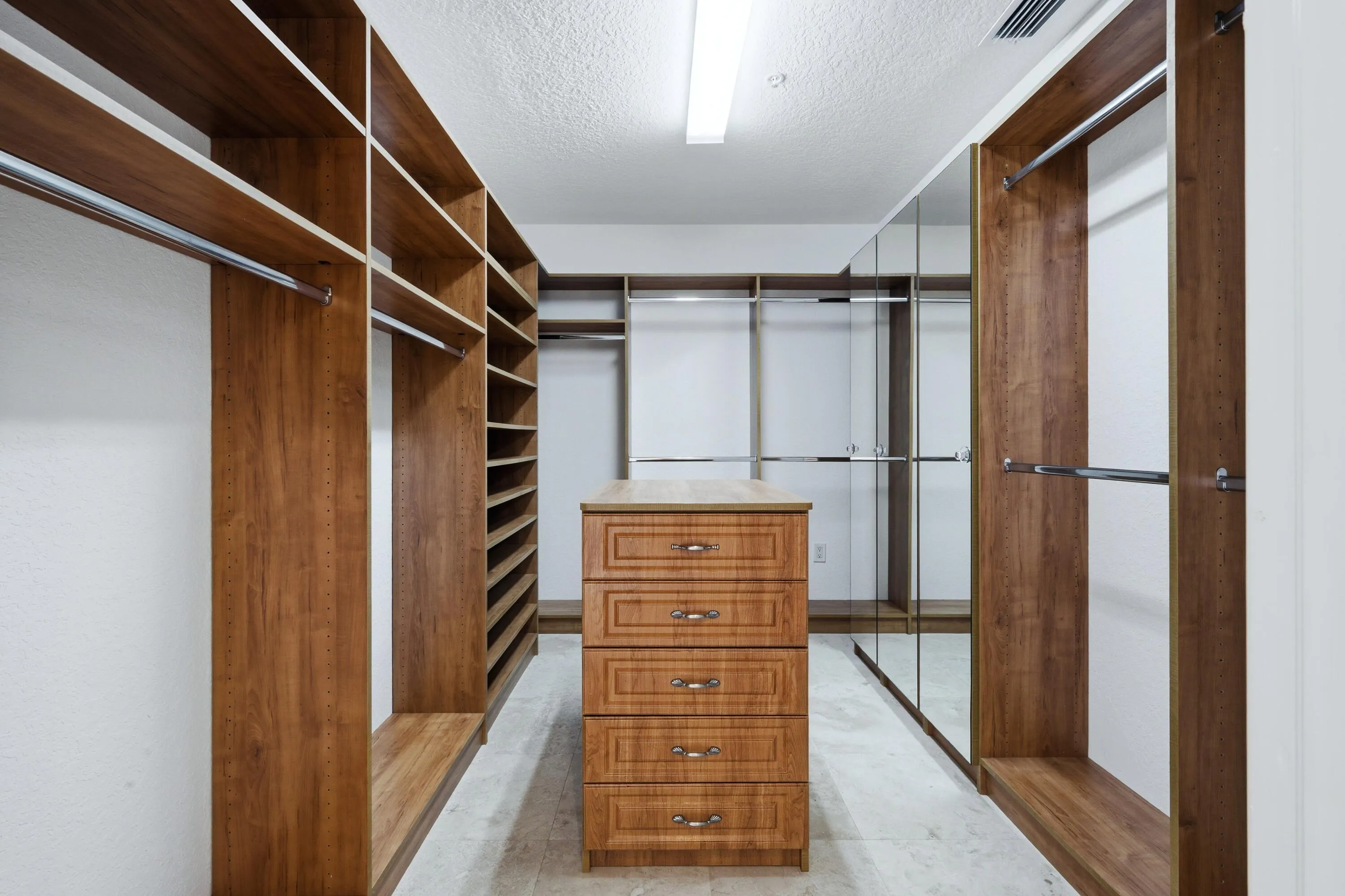 Master closet Hers