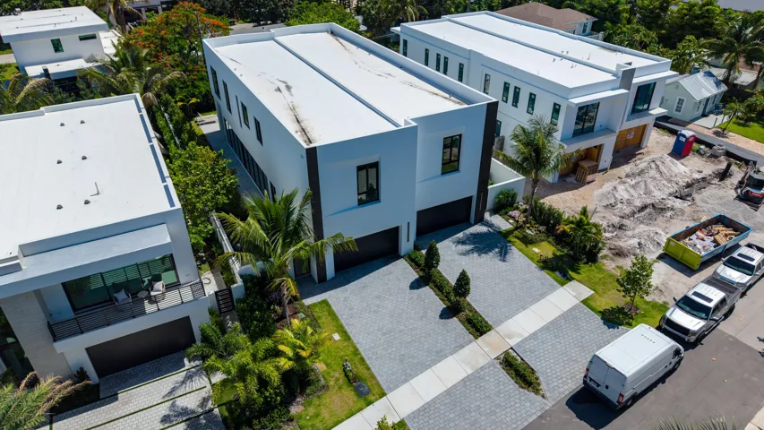 723 N Lake Ave Aerial 9