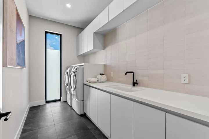 LAUNDRY_ROOM