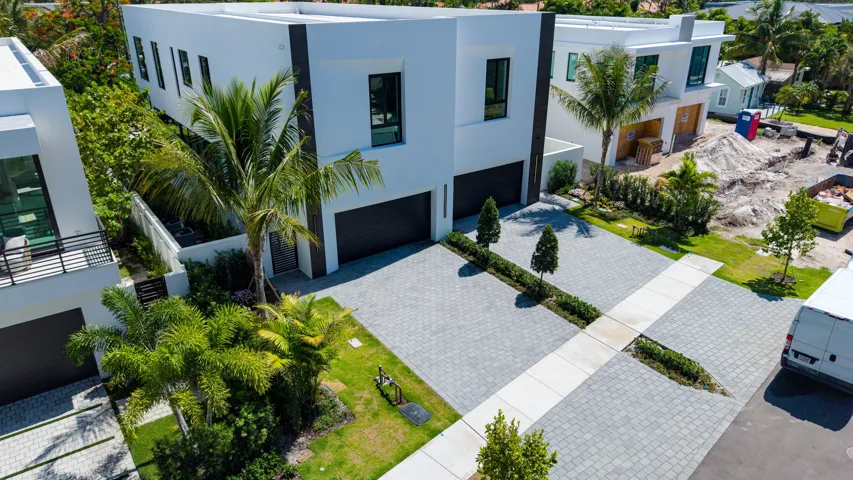 723 N Lake Ave Aerial 12