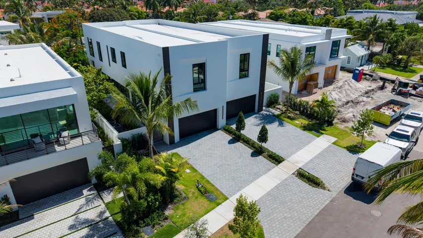 723 N Lake Ave Aerial 11