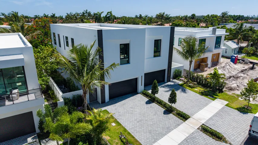 723 N Lake Ave Aerial 13
