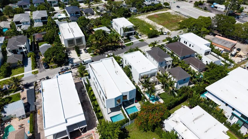 723 N Lake Ave Aerial 22