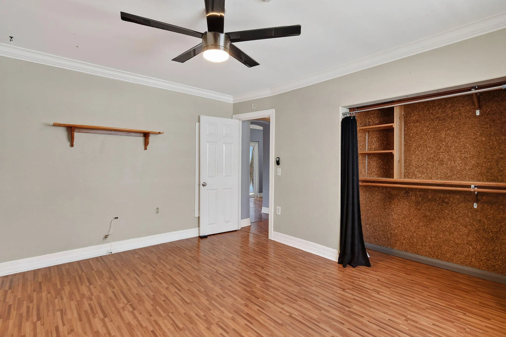 1005SelkirkSt(21)