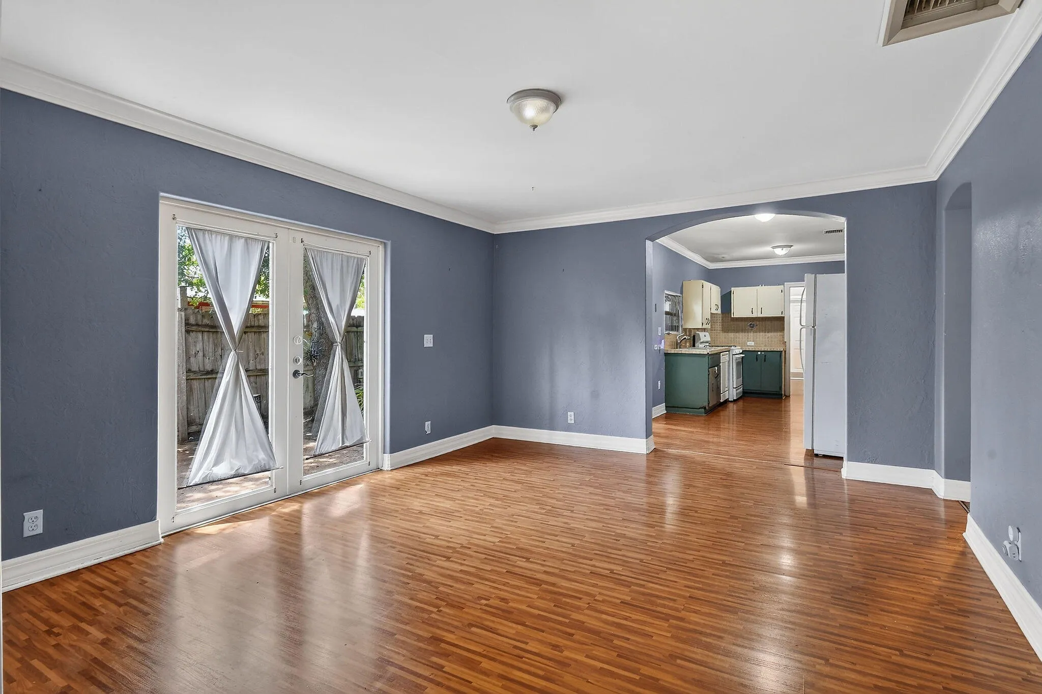 1005SelkirkSt(13)
