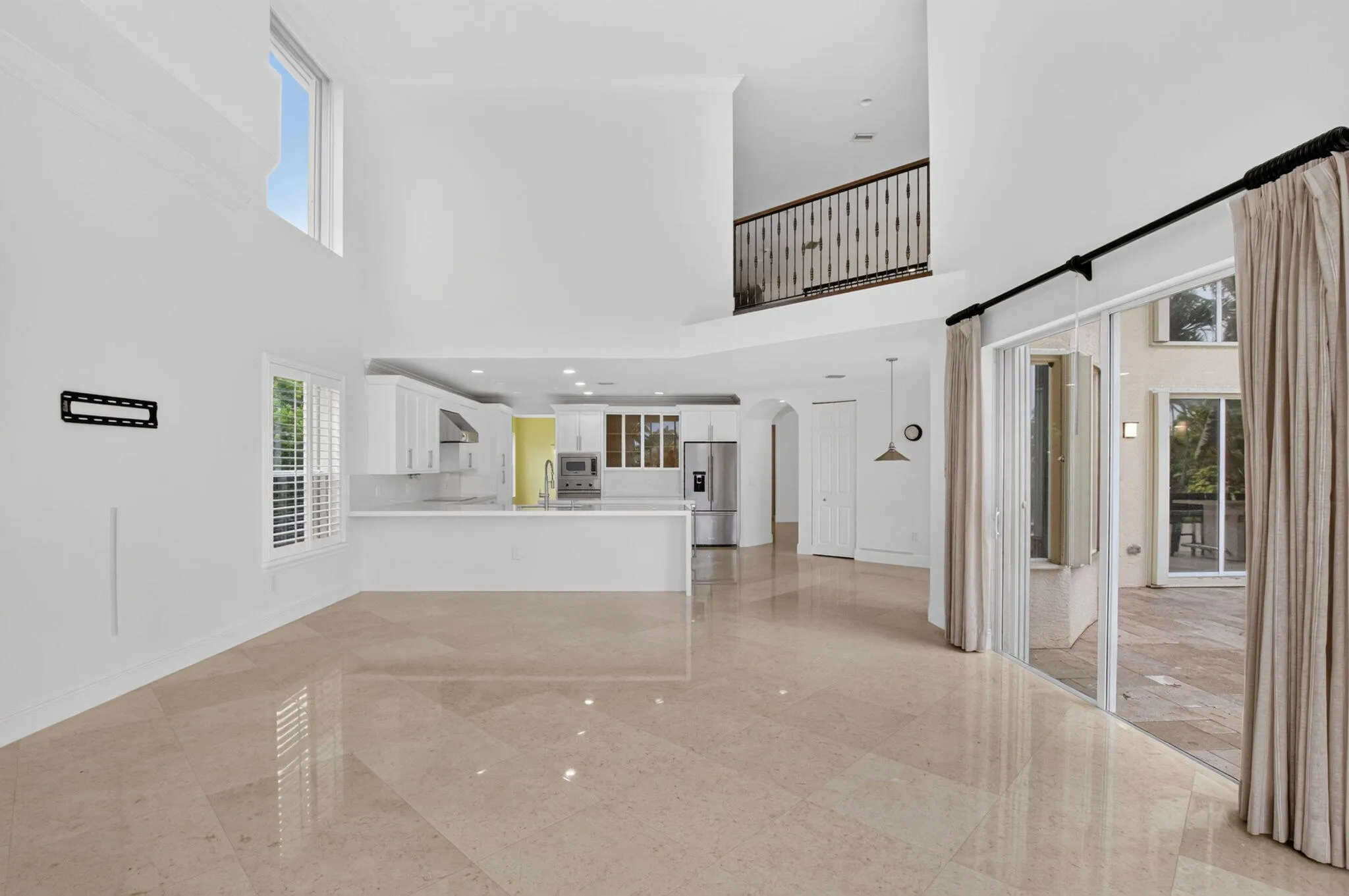 Family/Kitchen
