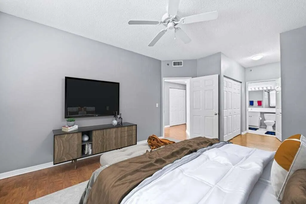 1112 Master Suite #2 View of hallway and