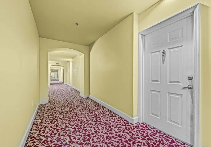 1112 Hallway leading up to unit