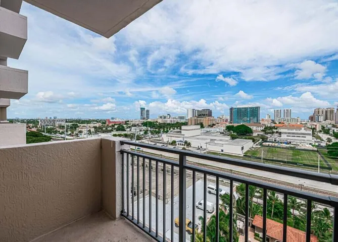 1112 Balcony View 3