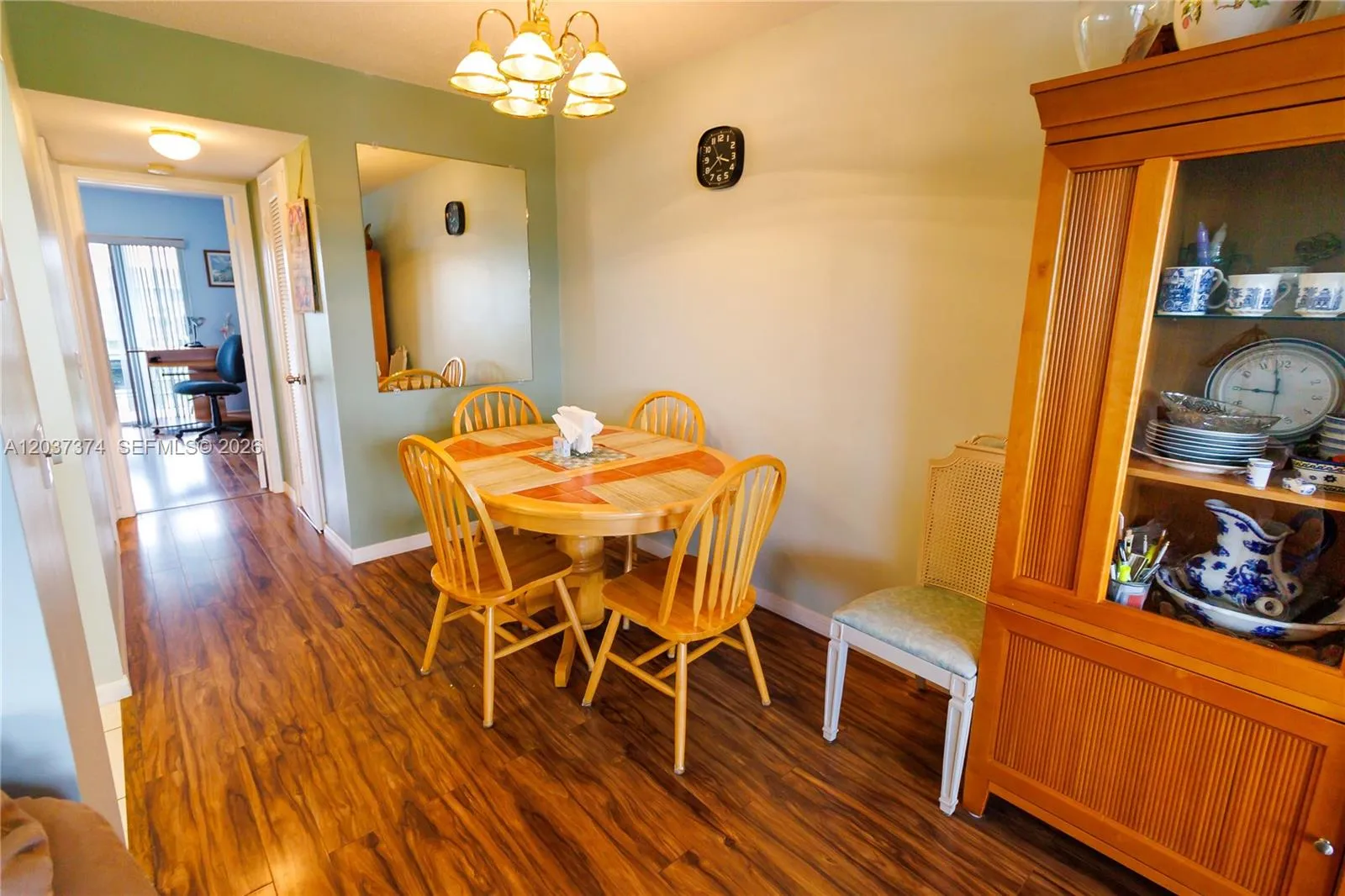 Photo 6