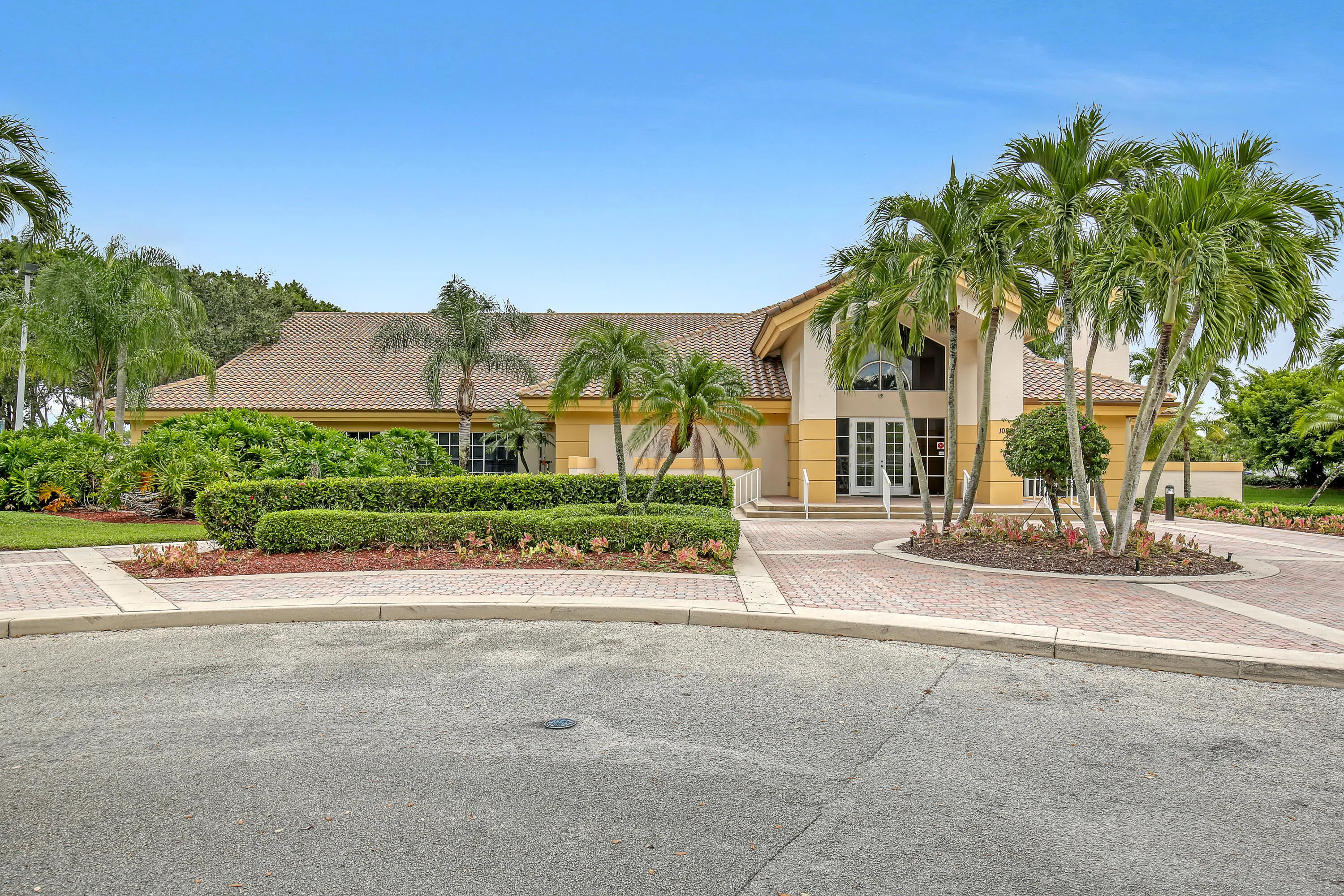 10751 Oak Bend (39)