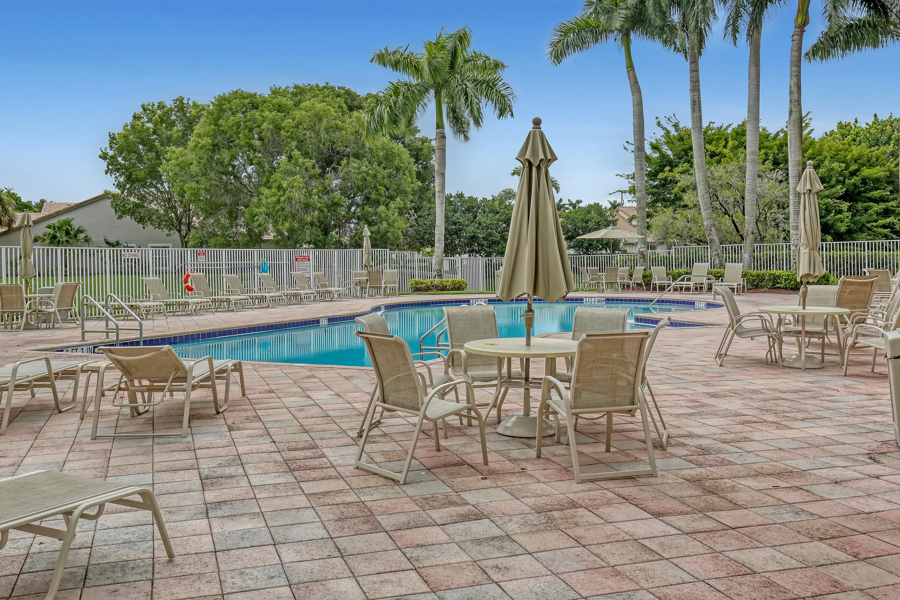10751 Oak Bend (41)