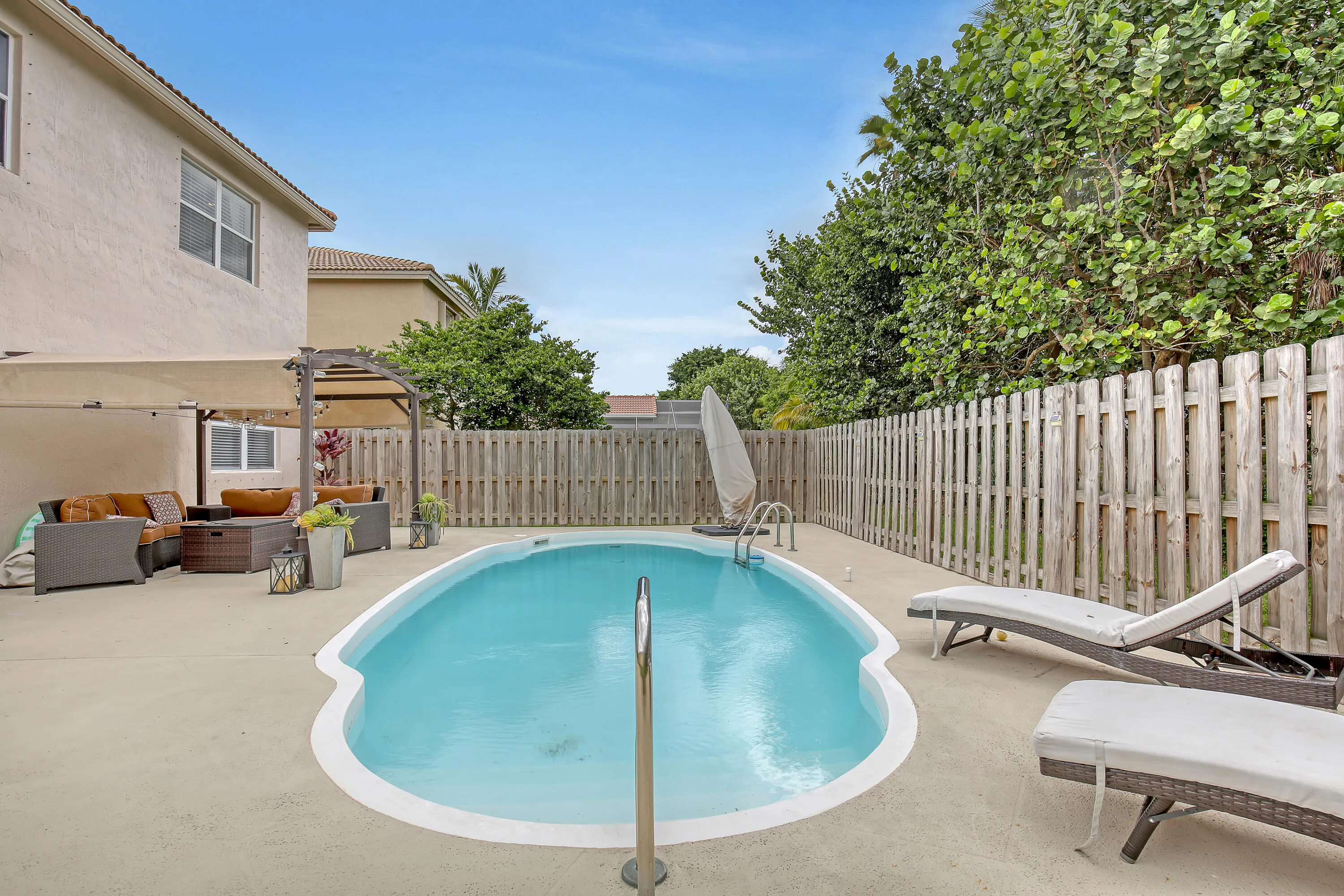 10751 Oak Bend (35)