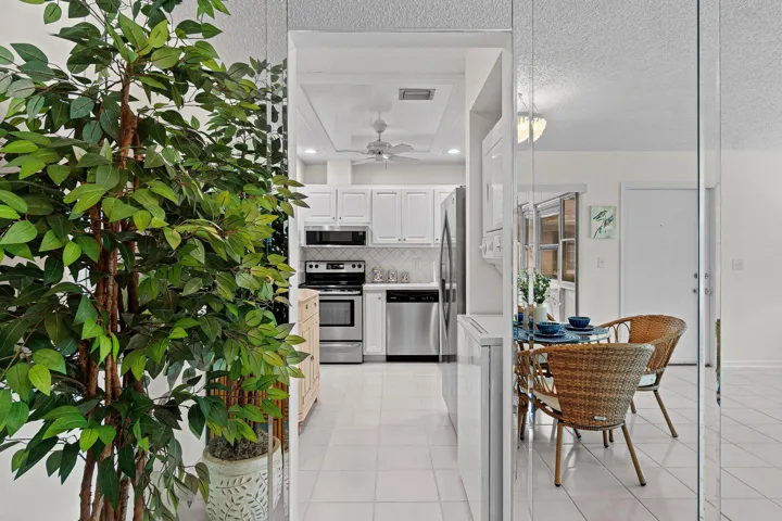 013-10098South40thDrive-BoyntonBeach-FL-