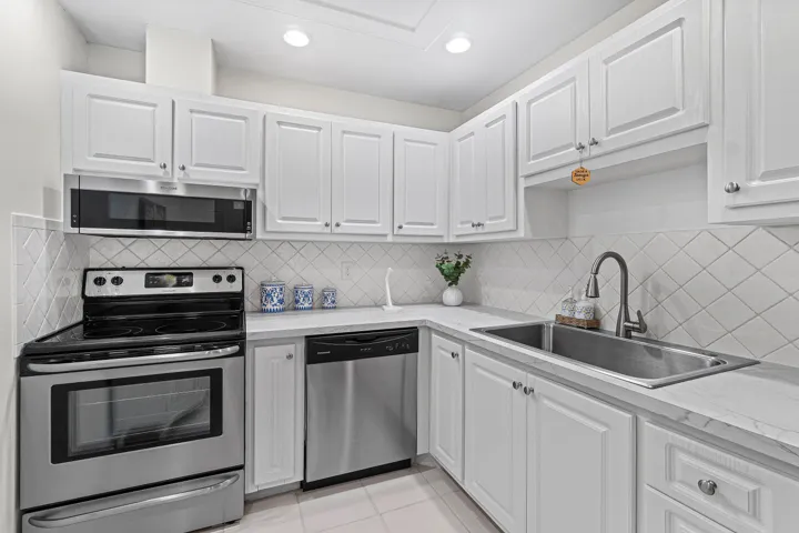 016-10098South40thDrive-BoyntonBeach-FL-
