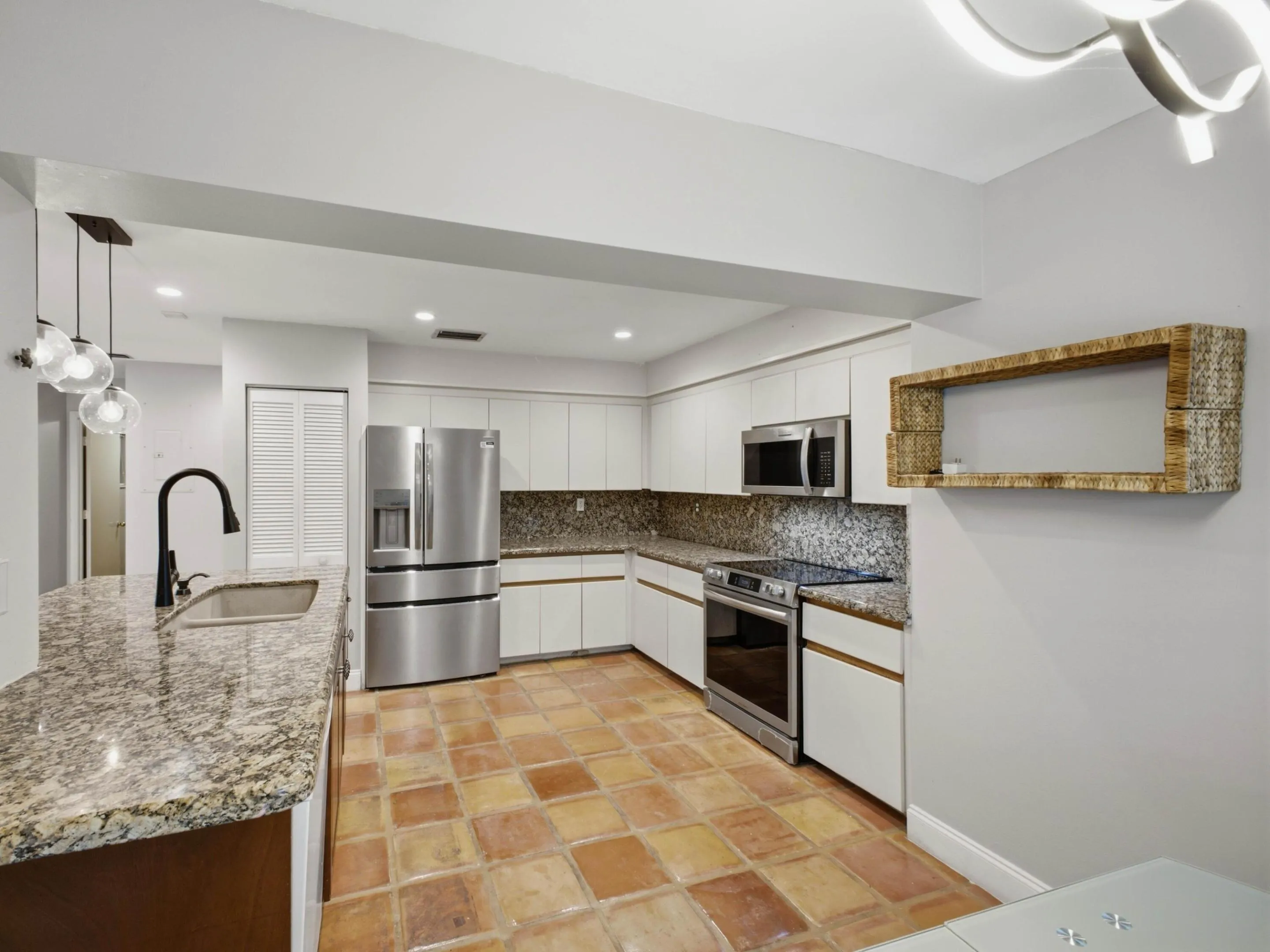 Kitchen 1