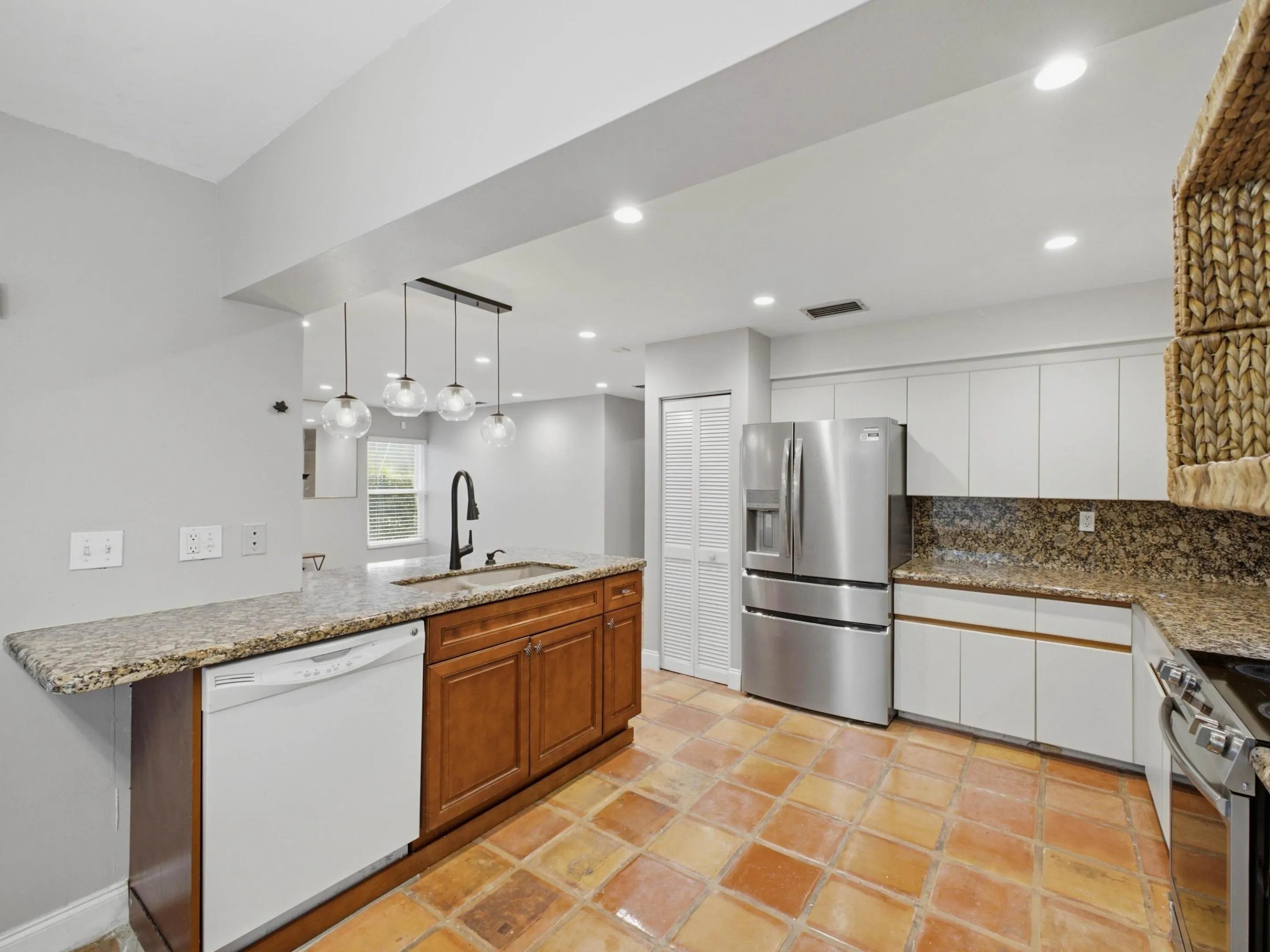 Kitchen 2