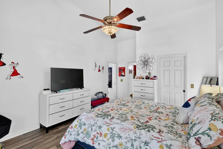26-web-or-mls-7R7A9785