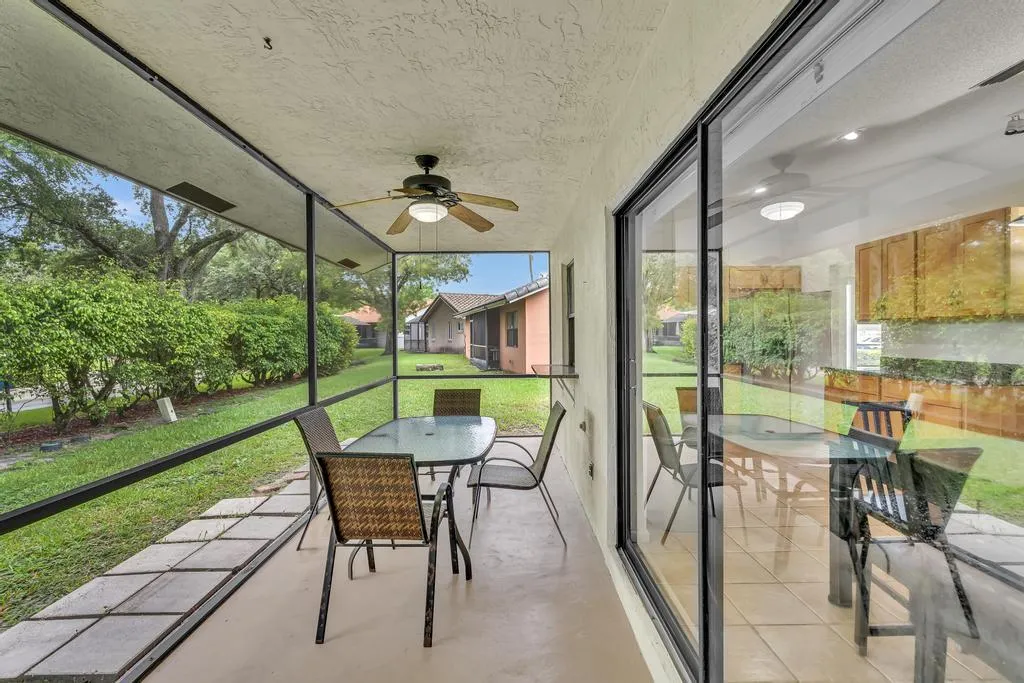 Screened in Patio