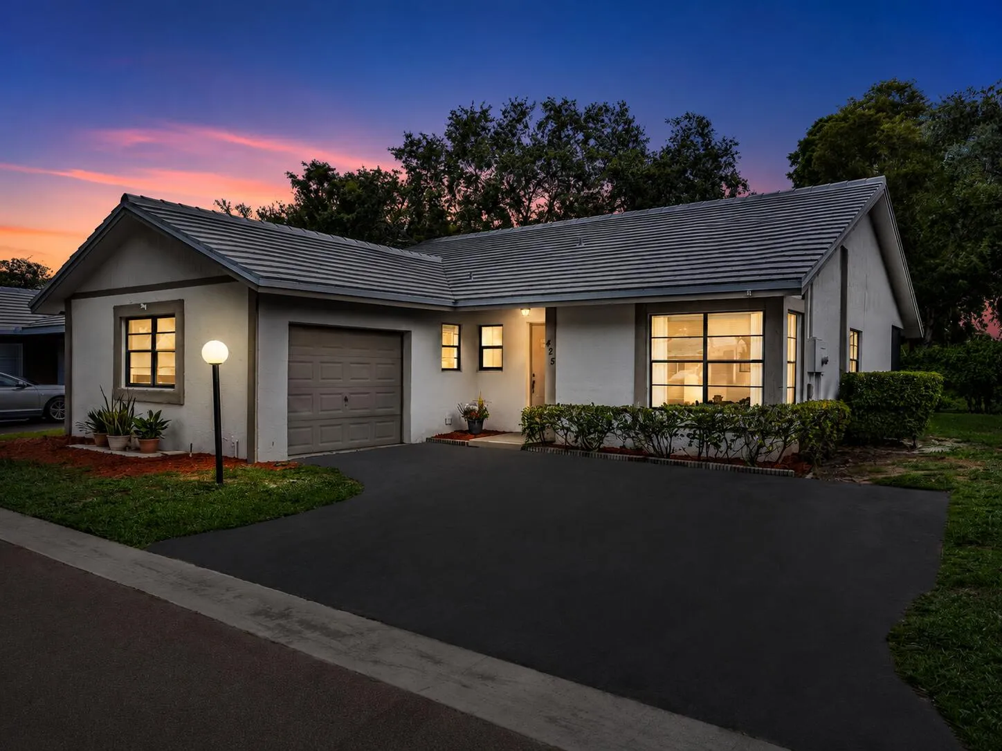 Twilight Front of House 14