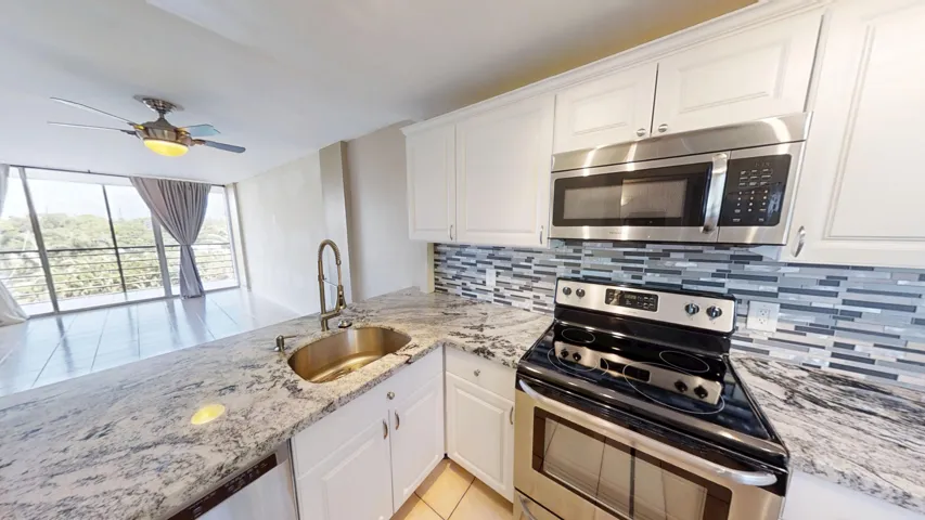 Kitchen 1
