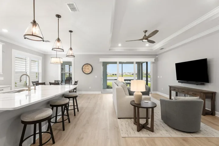 Kitchen-Living Room